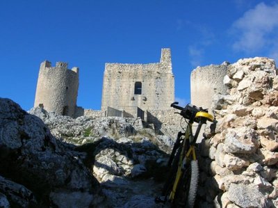 2012-11-02-Rocca-Calascio-001.jpg 2012-11-02-Rocca-Calascio-001.jpg