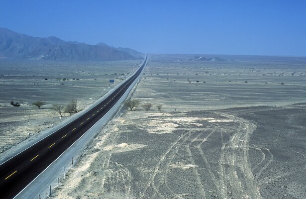 41 019 Perù Nazca Panamericana in zona linee.jpg