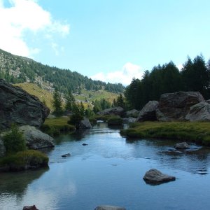 la piana e il torrente al rif.Bosio